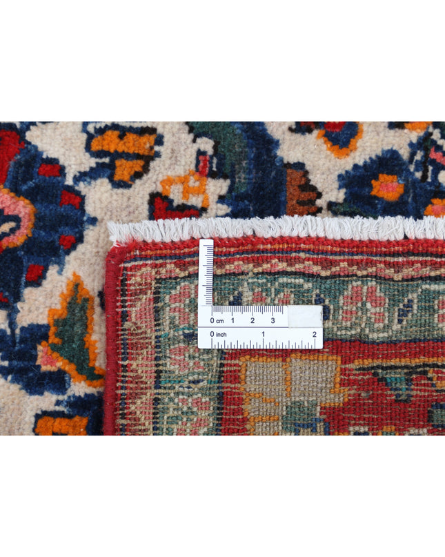 Navahand 4' 2" X 6' 8" Hand Knotted Wool Rug 4' 2" X 6' 8" (127 X 203) / Ivory / Wool