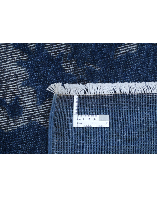 Onyx 5' 9" X 9' 5" Hand Knotted Wool Rug 5' 9" X 9' 5" (175 X 287) / Blue / Wool