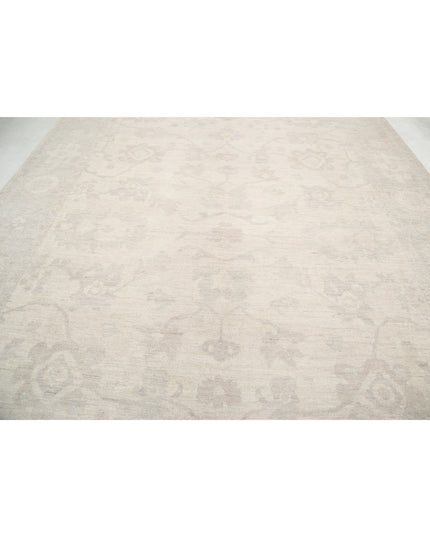 Oushak 9' 11" X 13' 1" Hand Knotted Wool Rug 9' 11" X 13' 1" (302 X 399) / Ivory / Wool