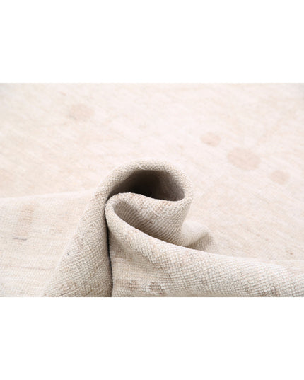 Oushak 7' 11" X 9' 5" Hand Knotted Wool Rug 7' 11" X 9' 5" (241 X 287) / Ivory / Wool