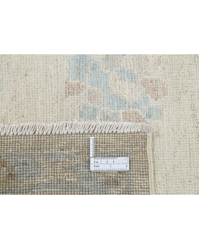 Oushak 8' 2" X 9' 11" Hand Knotted Wool Rug 8' 2" X 9' 11" (249 X 302) / Ivory / Wool