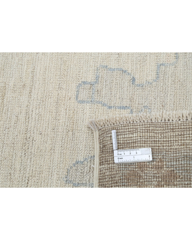 Oushak 9' 9" X 13' 4" Hand Knotted Wool Rug 9' 9" X 13' 4" (297 X 406) / Ivory / Wool