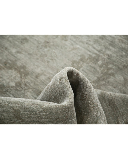 Overdye 5' 4" X 5' 6" Hand Knotted Wool Rug 5' 4" X 5' 6" (162 X 168) / Grey / Wool