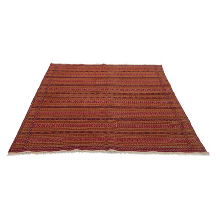 Persian Kilim 4' 10" X 6' 4" Wool Hand-Woven Kilim 4' 10" X 6' 4" (147 X 193) / Multi / Multi