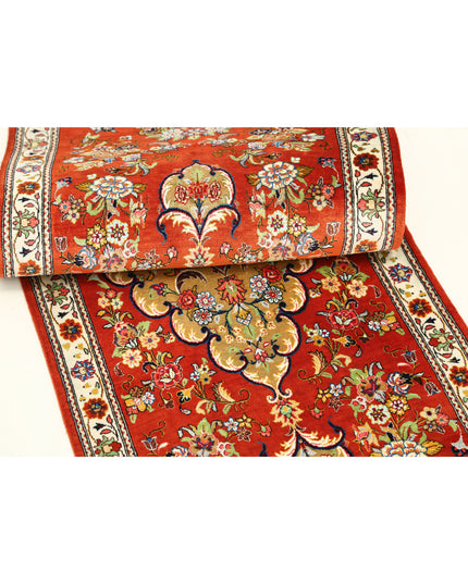 Qum 1' 7" X 5' 3" Hand Knotted Silk Rug 1' 7" X 5' 3" (48 X 160) / Rust / Silk