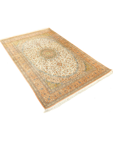 Qum 4' 3" X 6' 5" Hand Knotted Silk Rug 4' 3" X 6' 5" (130 X 196) / Ivory / Silk