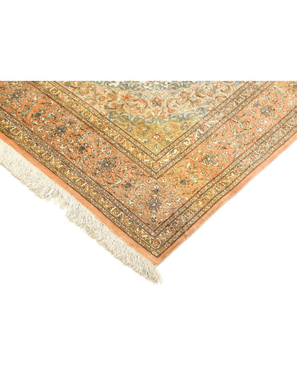 Qum 4' 3" X 6' 5" Hand Knotted Silk Rug 4' 3" X 6' 5" (130 X 196) / Ivory / Silk