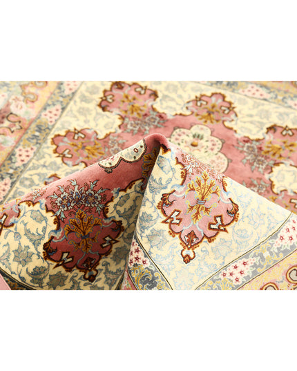 Qum 3' 4" X 4' 10" Hand Knotted Silk Rug 3' 4" X 4' 10" (101 X 147) / Peach / Silk