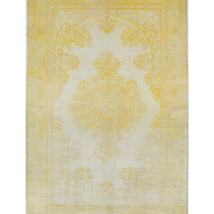 Qum 5' 1" X 7' 10" Hand Knotted Silk Rug 5' 1" X 7' 10" (155 X 239) / Ivory / Silk