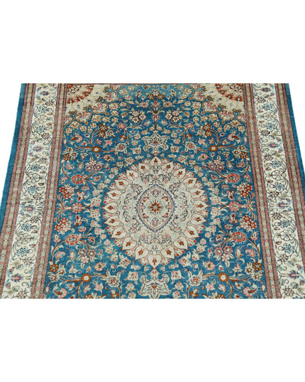 Qum 2' 7" X 3' 10" Hand Knotted Wool Rug 2' 7" X 3' 10" (79 X 117) / Blue / Wool