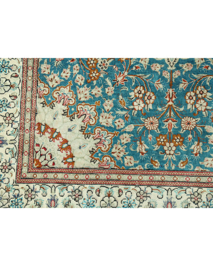 Qum 2' 7" X 3' 10" Hand Knotted Wool Rug 2' 7" X 3' 10" (79 X 117) / Blue / Wool