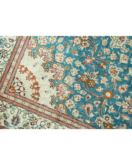 Qum 2' 7" X 3' 10" Hand Knotted Wool Rug 2' 7" X 3' 10" (79 X 117) / Blue / Wool