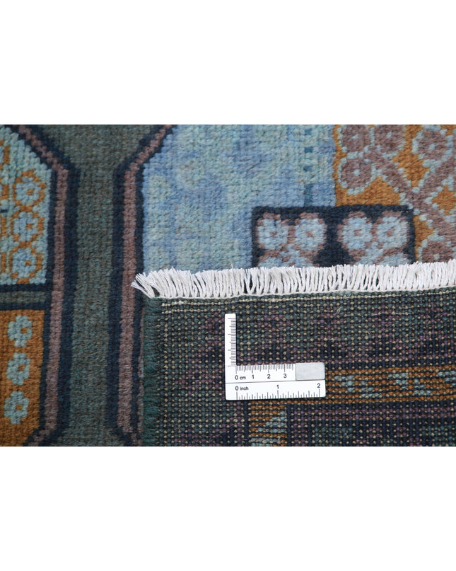 Revival 3' 4" X 4' 11" Hand Knotted Wool Rug 3' 4" X 4' 11" (101 X 150) / Green / Wool