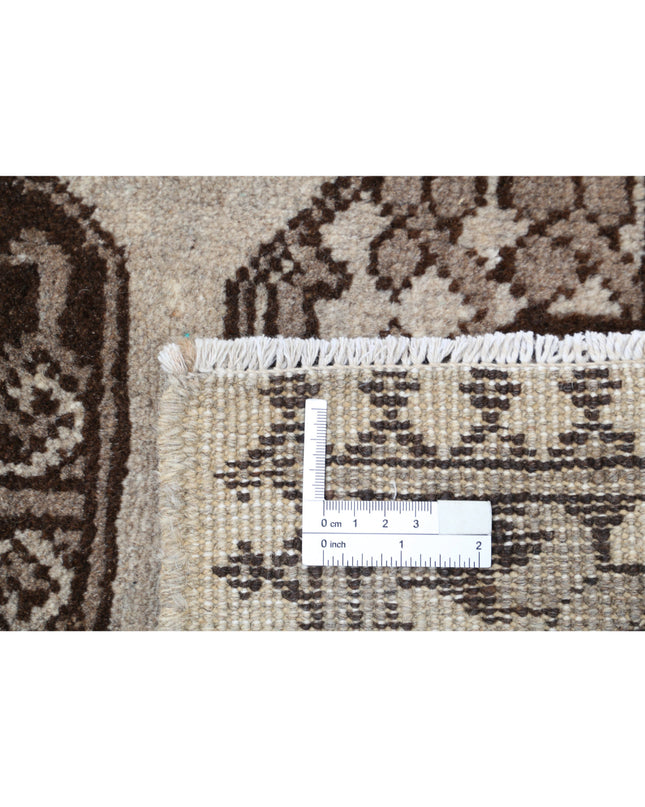 Revival 4' 4" X 6' 1" Hand Knotted Wool Rug 4' 4" X 6' 1" (132 X 185) / Ivory / Wool