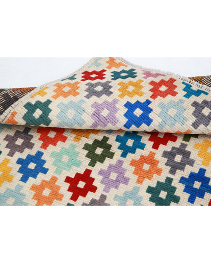 Revival 2' 9" X 4' 0" Hand Knotted Wool Rug 2' 9" X 4' 0" (84 X 122) / Ivory / Wool