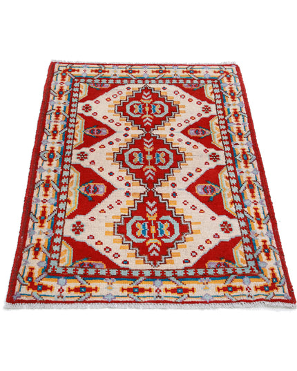 Revival 2' 8" X 3' 11" Hand Knotted Wool Rug 2' 8" X 3' 11" (81 X 119) / Ivory / Wool