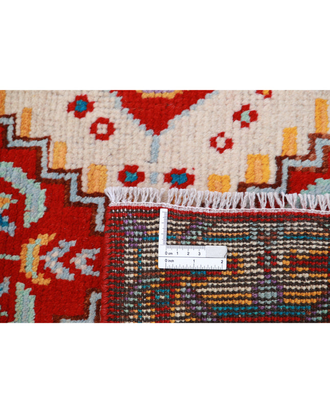 Revival 2' 8" X 3' 11" Hand Knotted Wool Rug 2' 8" X 3' 11" (81 X 119) / Ivory / Wool