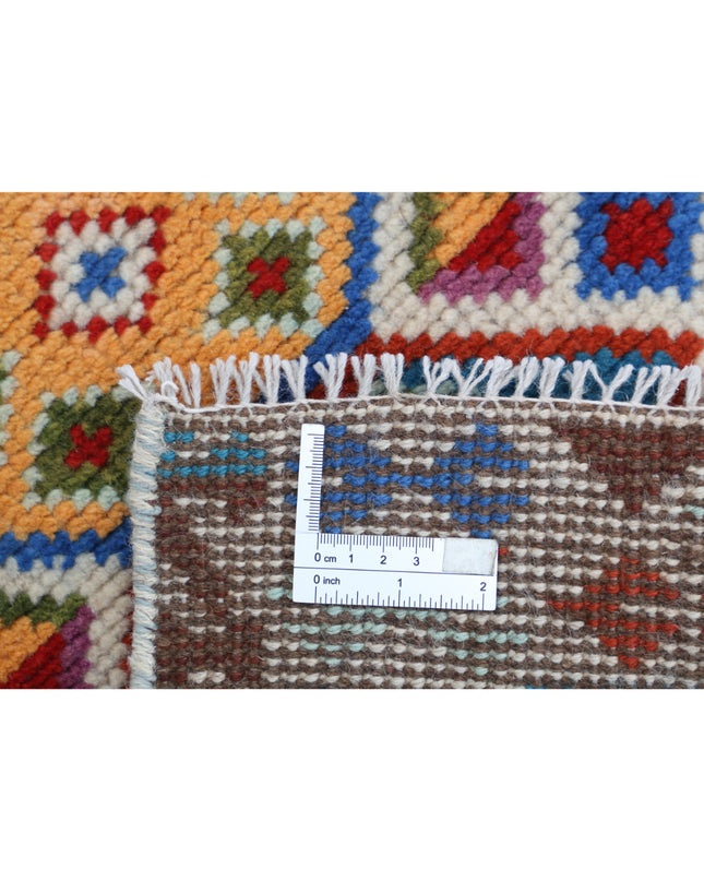 Revival 2' 7" X 3' 10" Hand Knotted Wool Rug 2' 7" X 3' 10" (79 X 117) / Ivory / Wool