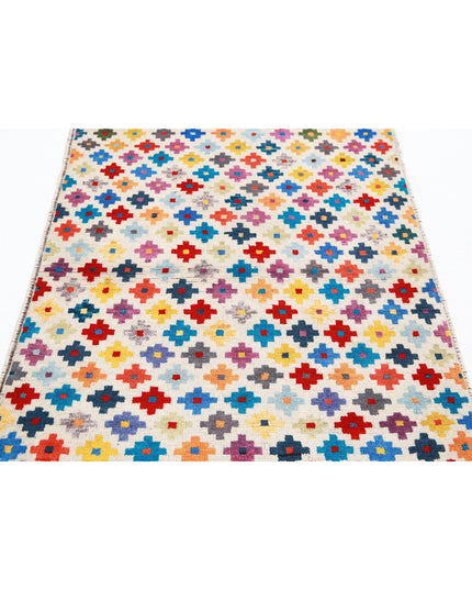 Revival 3' 4" X 4' 9" Hand Knotted Wool Rug 3' 4" X 4' 9" (101 X 145) / Ivory / Wool