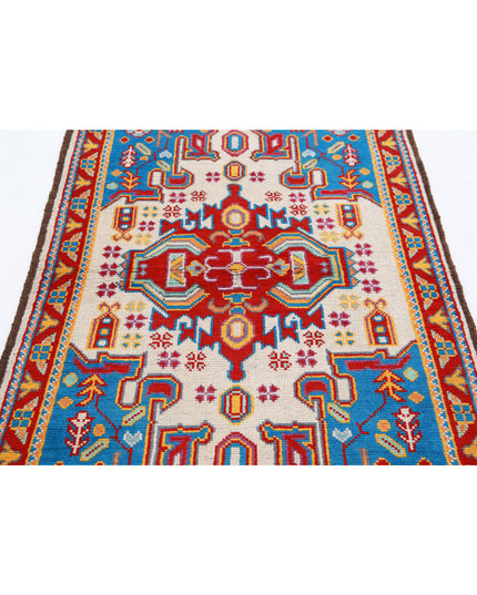 Revival 3' 5" X 5' 2" Hand Knotted Wool Rug 3' 5" X 5' 2" (104 X 158) / Ivory / Wool