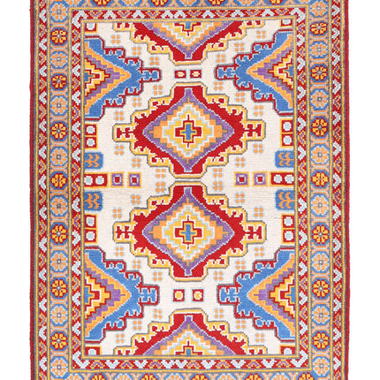 Revival 3' 5" X 4' 10" Hand Knotted Wool Rug 3' 5" X 4' 10" (104 X 147) / Ivory / Wool