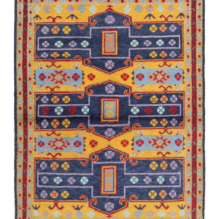 Revival 4' 4" X 5' 10" Hand Knotted Wool Rug 4' 4" X 5' 10" (132 X 178) / Blue / Wool