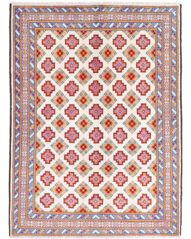 Revival 4' 10" X 6' 9" Hand Knotted Wool Rug 4' 10" X 6' 9" (147 X 206) / Ivory / Wool