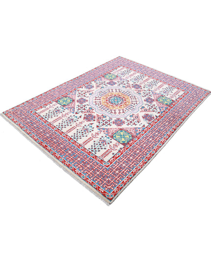 Revival 4' 10" X 6' 8" Hand Knotted Wool Rug 4' 10" X 6' 8" (147 X 203) / Ivory / Wool