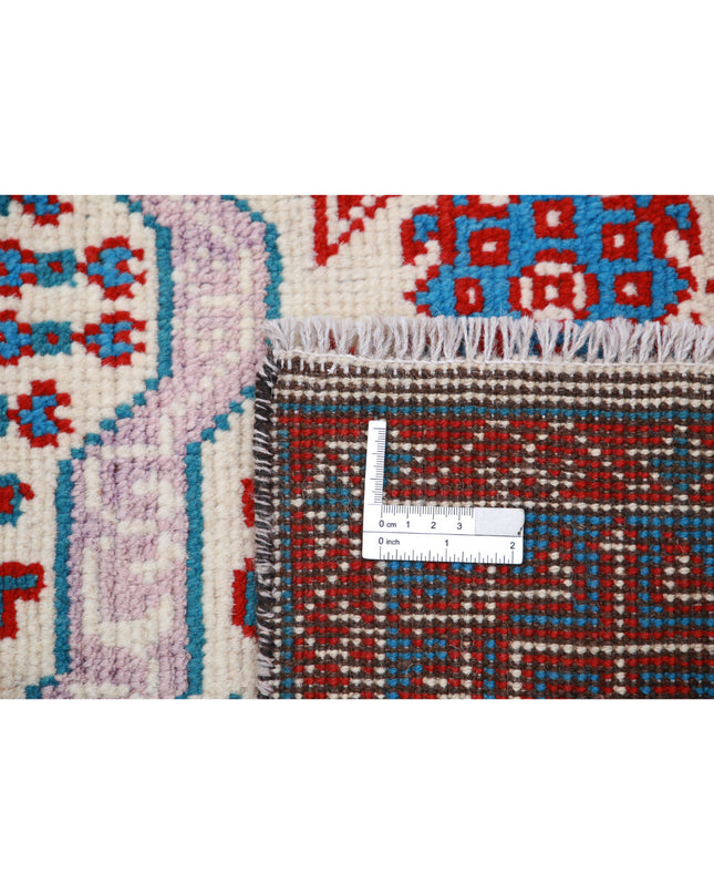 Revival 4' 10" X 6' 8" Hand Knotted Wool Rug 4' 10" X 6' 8" (147 X 203) / Ivory / Wool