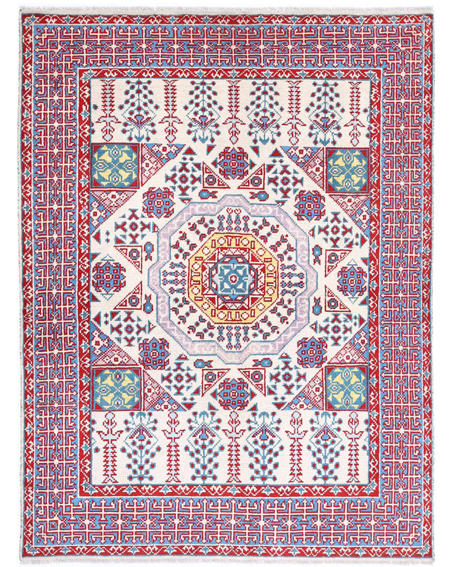 Revival 4' 10" X 6' 8" Hand Knotted Wool Rug 4' 10" X 6' 8" (147 X 203) / Ivory / Wool