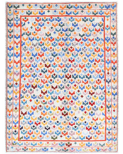 Revival 4' 11" X 6' 7" Hand Knotted Wool Rug 4' 11" X 6' 7" (150 X 201) / Ivory / Wool