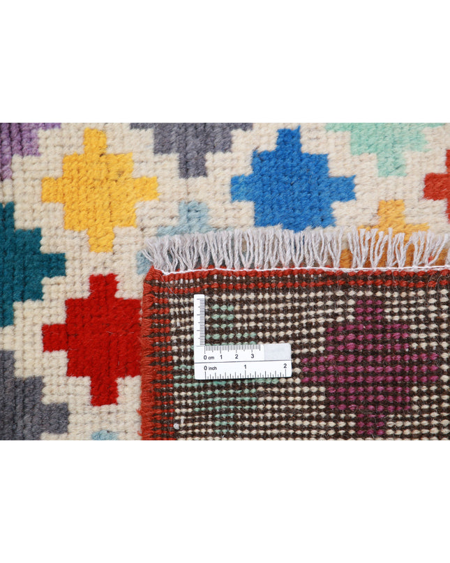 Revival 3' 4" X 5' 0" Hand Knotted Wool Rug 3' 4" X 5' 0" (101 X 152) / Ivory / Wool