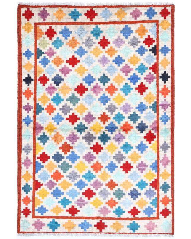 Revival 3' 4" X 5' 0" Hand Knotted Wool Rug 3' 4" X 5' 0" (101 X 152) / Ivory / Wool