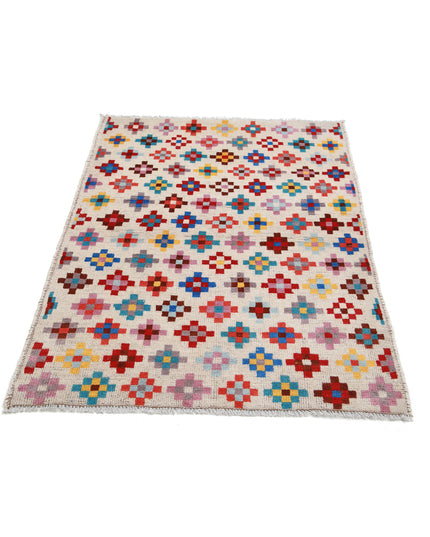 Revival 3' 3" X 4' 9" Hand Knotted Wool Rug 3' 3" X 4' 9" (99 X 145) / Ivory / Wool