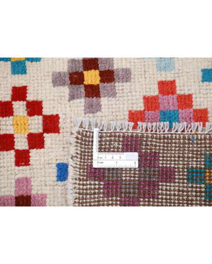 Revival 3' 3" X 4' 9" Hand Knotted Wool Rug 3' 3" X 4' 9" (99 X 145) / Ivory / Wool