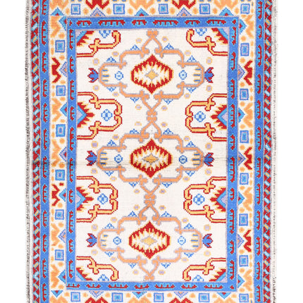 Revival 3' 5" X 5' 0" Hand Knotted Wool Rug 3' 5" X 5' 0" (104 X 152) / Ivory / Wool