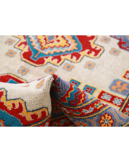 Revival 4' 0" X 5' 9" Hand Knotted Wool Rug 4' 0" X 5' 9" (122 X 175) / Ivory / Wool