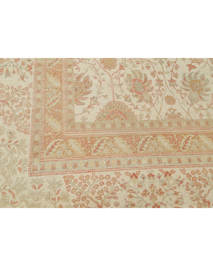 Samsun 10' 10" X 15' 2" Hand Knotted Wool Rug 10' 10" X 15' 2" (330 X 462) / Ivory / Wool