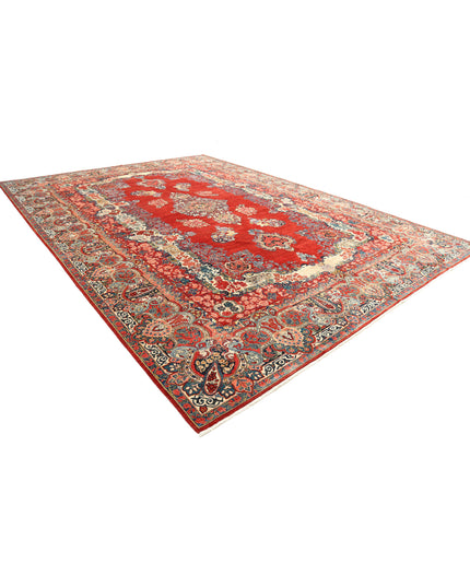 Sarouk 12' 2" X 17' 3" Hand Knotted Wool Rug 12' 2" X 17' 3" (371 X 526) / Red / Wool