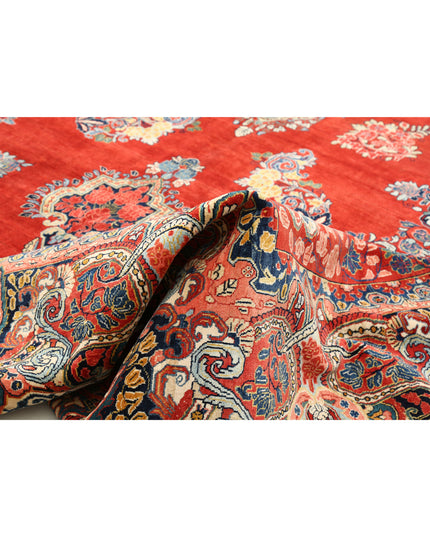 Sarouk 12' 2" X 17' 3" Hand Knotted Wool Rug 12' 2" X 17' 3" (371 X 526) / Red / Wool