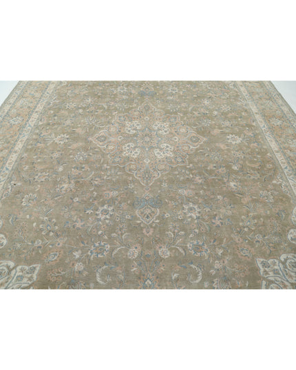 Sarouk 10' 6" X 12' 10" Hand Knotted Wool Rug 10' 6" X 12' 10" (320 X 391) / Green / Wool