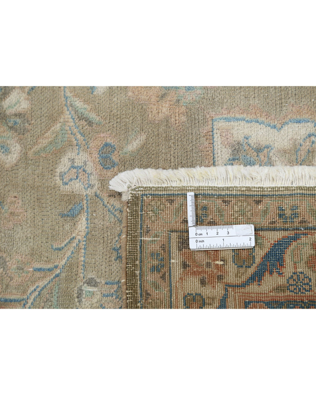 Sarouk 10' 6" X 12' 10" Hand Knotted Wool Rug 10' 6" X 12' 10" (320 X 391) / Green / Wool