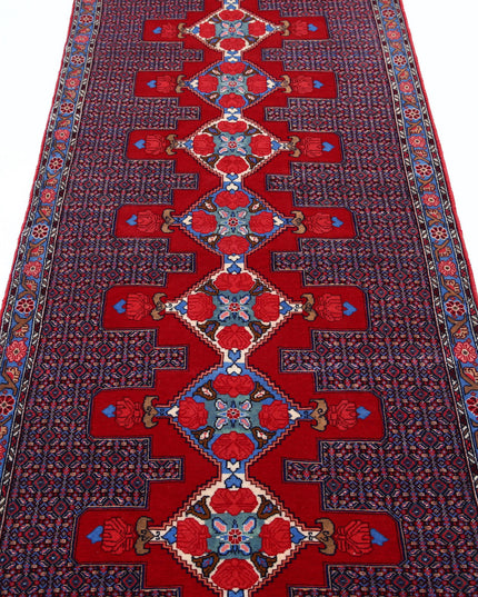 Senneh 3' 1" X 12' 1" Hand Knotted Wool Rug 3' 1" X 12' 1" (94 X 368) / Red / Wool