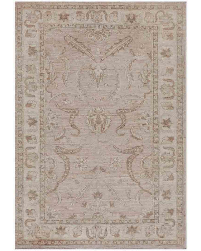 Serenity 3' 3" X 4' 9" Hand Knotted Wool Rug 3' 3" X 4' 9" (99 X 145) / Ivory / Wool