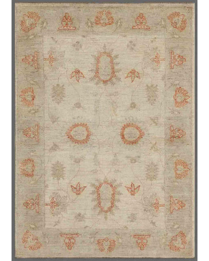 Serenity 4' 1" X 5' 9" Hand Knotted Wool Rug 4' 1" X 5' 9" (124 X 175) / Ivory / Wool