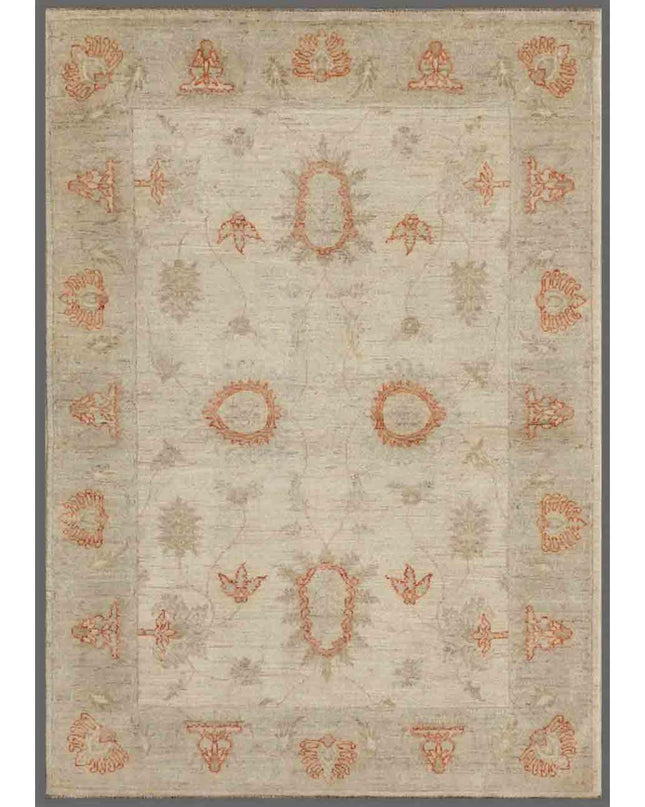 Serenity 4' 1" X 5' 9" Hand Knotted Wool Rug 4' 1" X 5' 9" (124 X 175) / Ivory / Wool