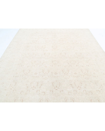 Serenity 8' 7" X 11' 8" Hand Knotted Wool Rug 8' 7" X 11' 8" (262 X 356) / Ivory / Wool