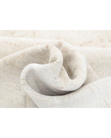 Serenity 8' 7" X 11' 8" Hand Knotted Wool Rug 8' 7" X 11' 8" (262 X 356) / Ivory / Wool