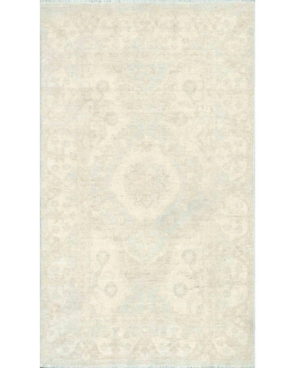 Serenity 2' 11" X 4' 10" Hand Knotted Wool Rug 2' 11" X 4' 10" (89 X 147) / Ivory / Wool