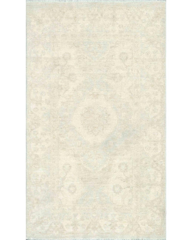 Serenity 2' 11" X 4' 10" Hand Knotted Wool Rug 2' 11" X 4' 10" (89 X 147) / Ivory / Wool